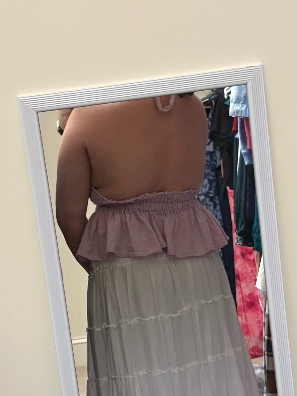 Halter top - Picture 2 of 3